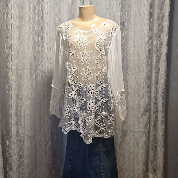 Cream lace and embroidby chicos ered hollow top - Picture 1 of 16
